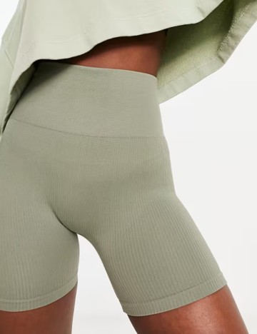 Colanți scurți Stradivarius, verde