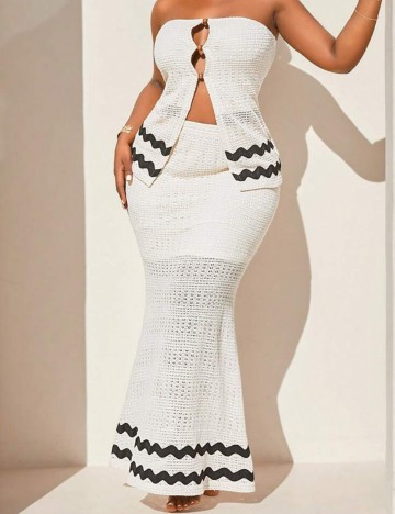 Compleu Shein Curve+, crem