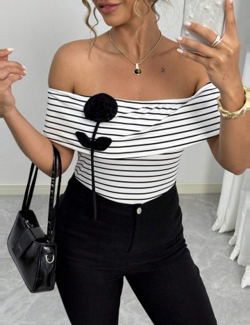 Tricou Shein Curve+, mix culori