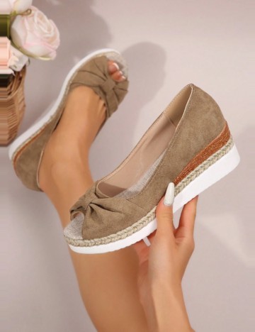 Pantofi Shein, maro