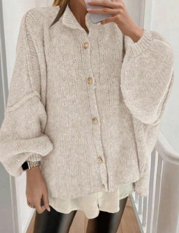 Pulover cu nasturi Shein Curve+, alb