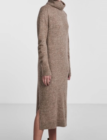 Rochie maxi Pieces, maro