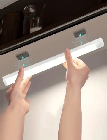 Led Shein, alb