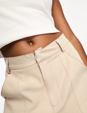 Pantaloni cargo Heartbreak, bej