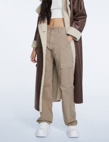 Pantaloni Stradivarius, bej