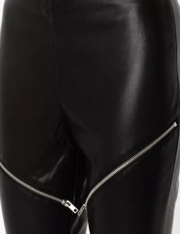 Pantaloni imitație din piele ASOS, negru