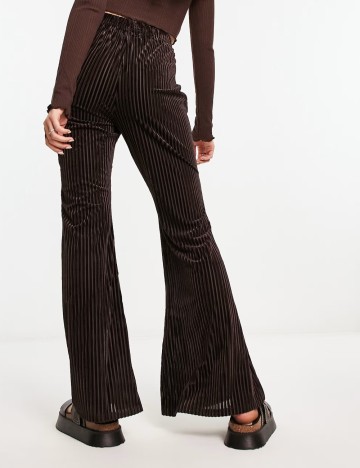 Pantaloni Urban Threads, maro
