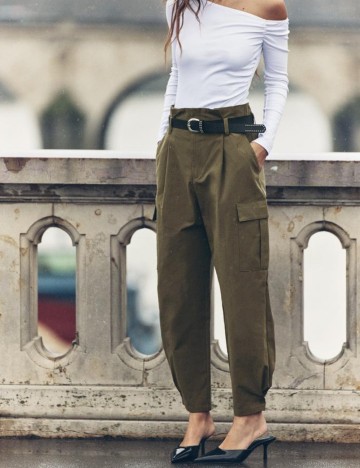 Pantaloni Zara, kaki