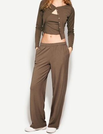Set Maiou Bershka, maro