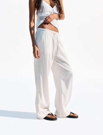 Pantaloni Bershka, alb