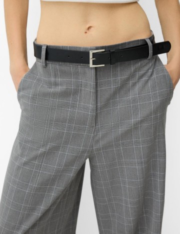 Pantaloni Bershka, gri