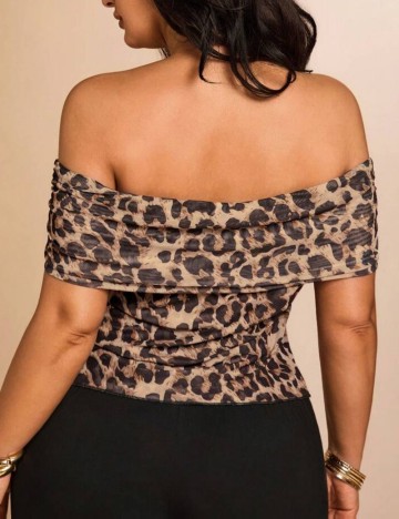 Top Shein Curve+, mix culori