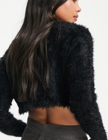 Cardigan Collusion, negru