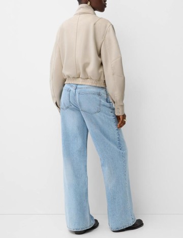 Jachetă Bershka, crem