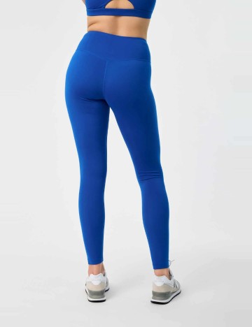 Colanti Girlfriend Collective, animal print