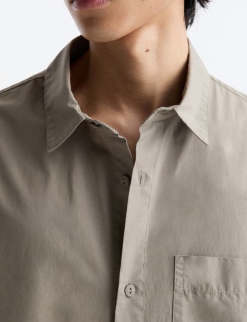 Cămașă cu m&acirc;necă scurtă Pull&Bear, bej