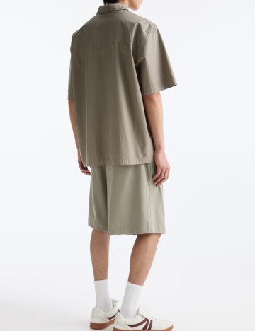 Cămașă cu m&acirc;necă scurtă Pull&Bear, bej