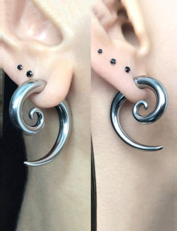 Pierce Shein, argintiu