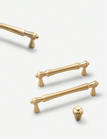 Set m&acirc;nere de mobilier Shein, auriu