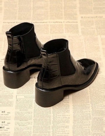 Botine Shein, maro