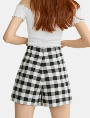 Pantaloni scurți Stradivarius, mix culori